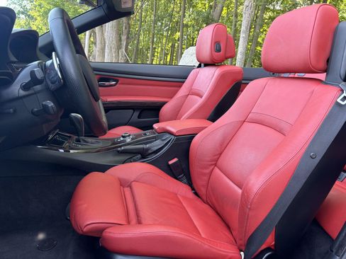 Used 2013 BMW 335i Convertible RWD image 40