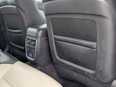 Used 2017 Dodge Charger SXT w/ AWD Plus Group image 51