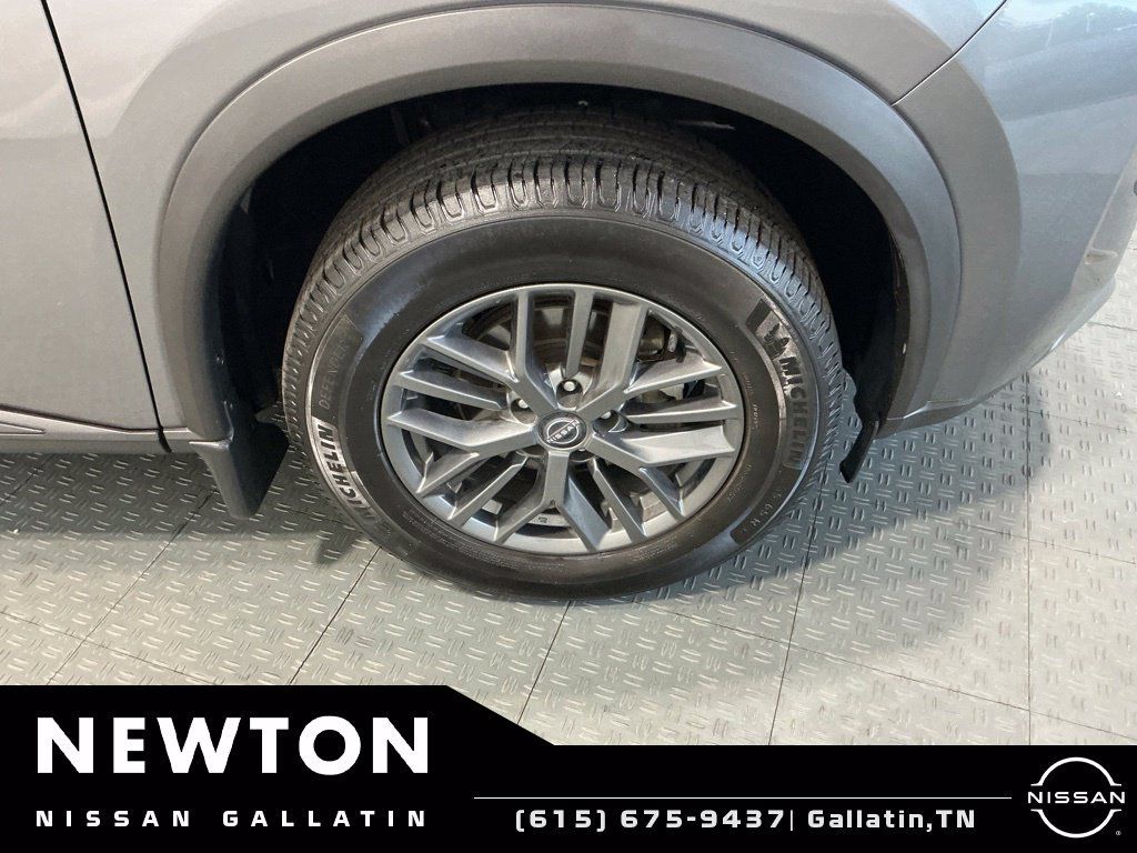 Used 2023 Nissan Rogue S FWD image 38