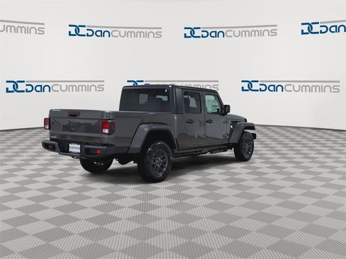 New 2026 Jeep Gladiator Sport image 9