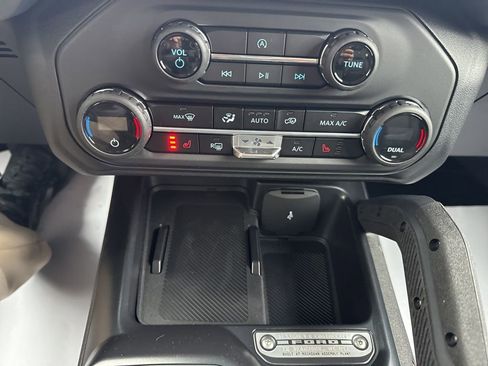 New 2025 Ford Bronco Big Bend w/ Black Diamond Package image 17