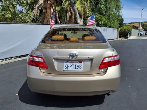 Used 2009 Toyota Camry LE image 6