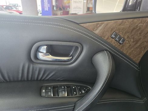 Used 2017 INFINITI QX80 2WD w/ Driver Assistance Package image 21