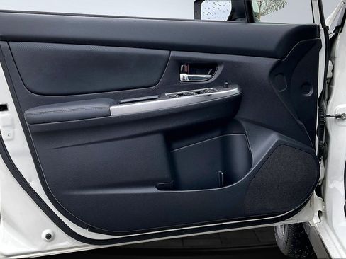 Used 2015 Subaru Crosstrek 2.0i Limited image 16