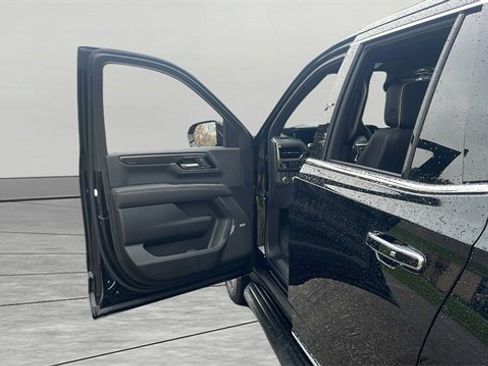 New 2026 GMC Yukon Elevation image 25
