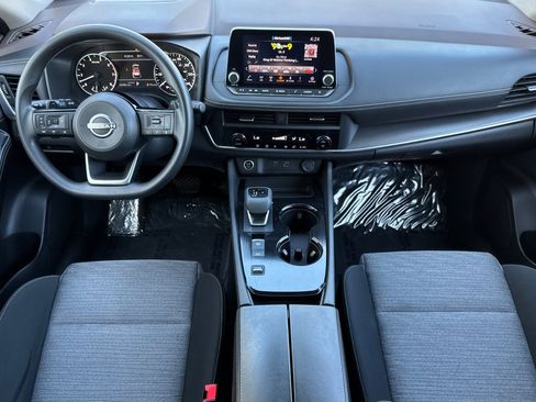 Certified 2023 Nissan Rogue SV image 15