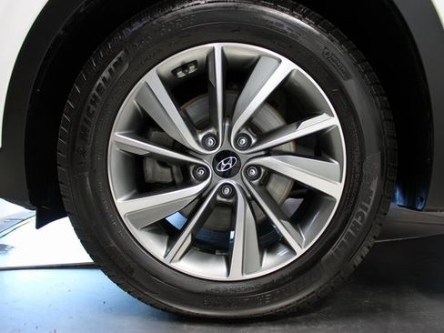 Used 2019 Hyundai Santa Fe FWD image 32