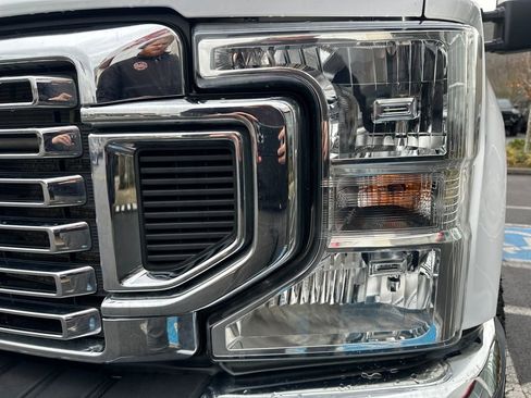 Used 2022 Ford F350 Lariat w/ Lariat Ultimate Package image 9