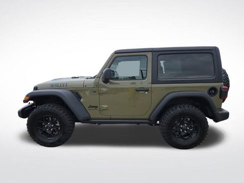 Used 2025 Jeep Wrangler Willys image 11