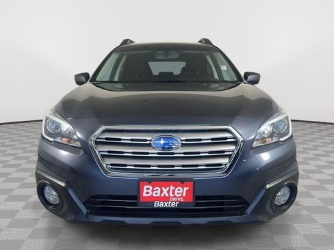 Used 2017 Subaru Outback 2.5i Premium AWD/4WD image 2