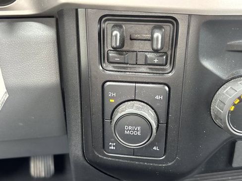 Used 2024 Ford F250 XL w/ STX Appearance Package AWD/4WD image 29