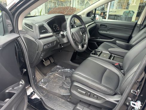 Used 2025 Honda Odyssey EX-L image 5
