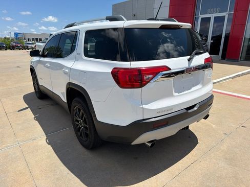 Used 2019 GMC Acadia SLT FWD image 3