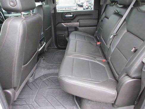 Certified 2022 Chevrolet Silverado 3500 LTZ w/ LTZ Convenience Package image 17