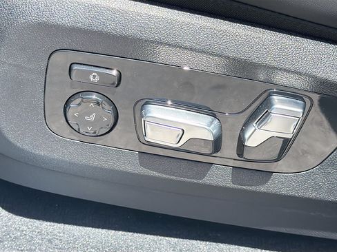 New 2026 BMW ALPINA XB7 AWD/4WD image 25