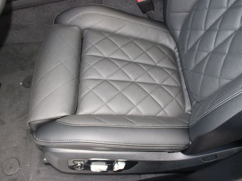 Used 2026 BMW X5 xDrive40i w/ Executive Package AWD/4WD image 15