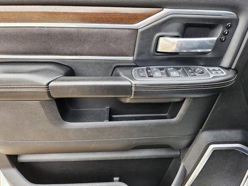 Used 2023 RAM 2500 Laramie AWD/4WD image 35