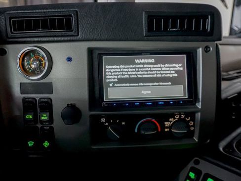 Used 2006 HUMMER H1 4-Door Wagon AWD/4WD image 22