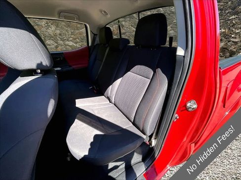 Used 2019 Toyota Tacoma SR5 AWD/4WD image 25