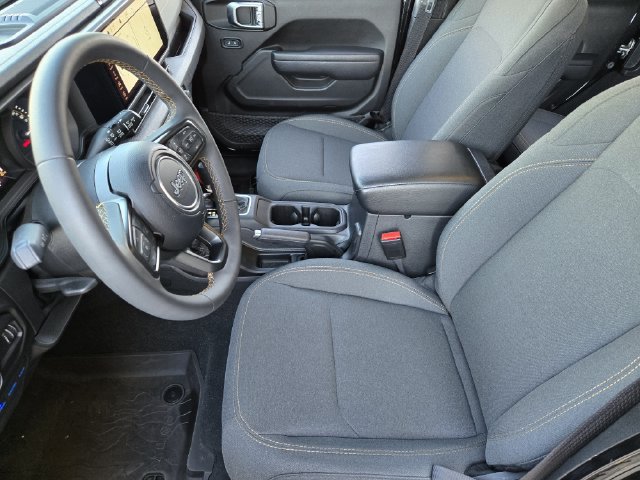 Used 2024 Jeep Wrangler Unlimited AWD/4WD image 13