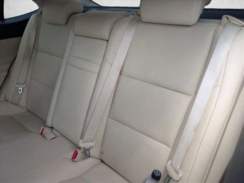 Used 2014 Lexus ES 350 w/ Premium Package FWD image 17