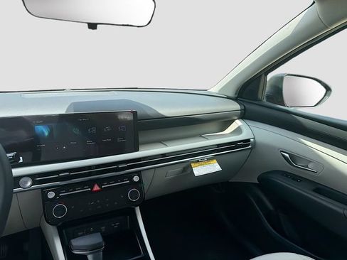 Used 2026 Hyundai Tucson SEL FWD image 23