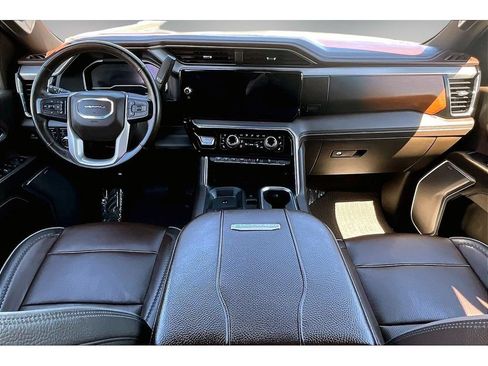 Certified 2024 GMC Sierra 2500 Denali w/ Denali Reserve Package AWD/4WD image 8