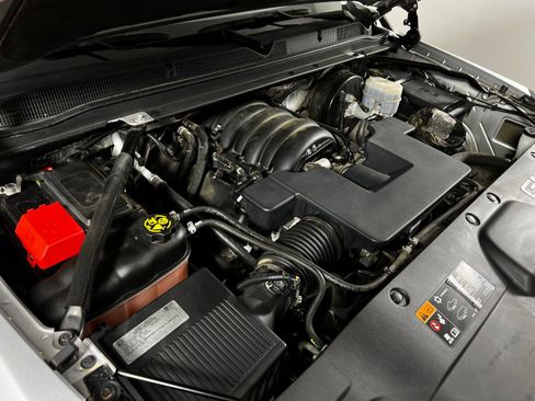 Used 2016 GMC Yukon XL SLT w/ Open Road Package image 10