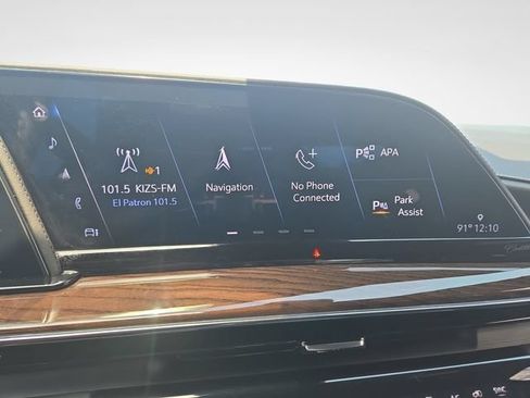 Used 2023 Cadillac Escalade Premium Luxury Platinum AWD/4WD image 31