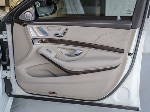 Used 2018 Mercedes-Benz S 560 Sedan image 52