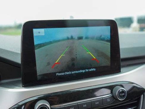 Used 2020 Ford Escape SE image 20