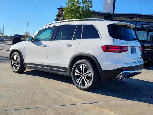 New 2025 Mercedes-Benz GLB 250 image 4