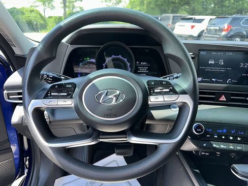 Used 2023 Hyundai Elantra Blue FWD image 16
