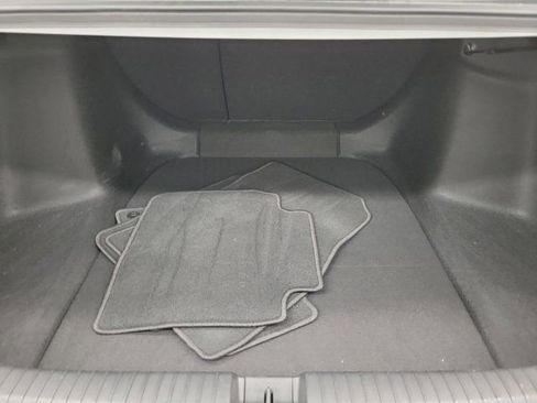 Certified 2025 Honda Accord SE image 9