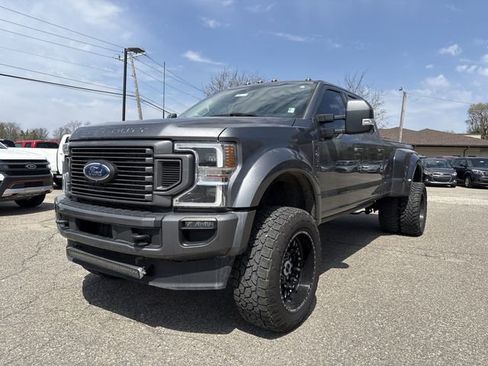 Used 2022 Ford F450 Limited w/ FX4 Off-Road Package AWD/4WD image 10