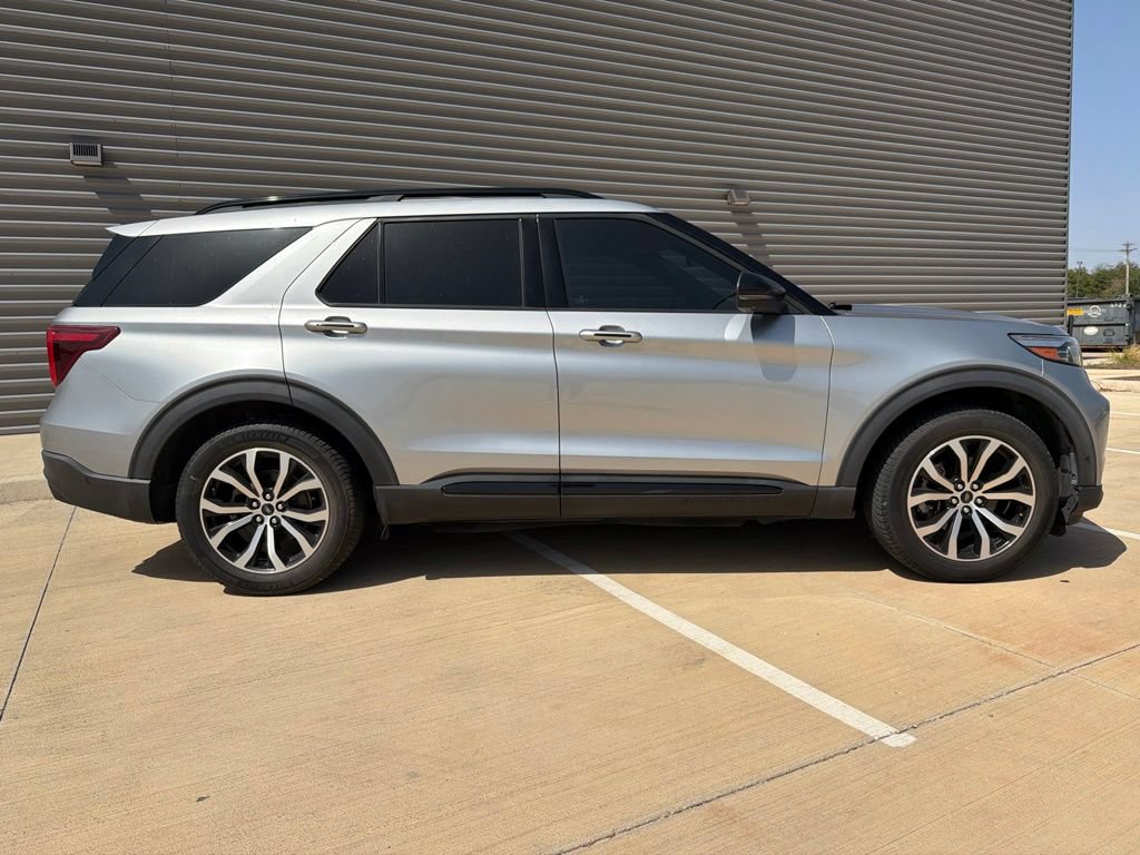 Used 2020 Ford Explorer ST w/ Premium Technology Package AWD/4WD image 2