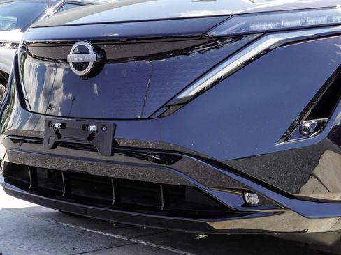 Used 2024 Nissan Ariya AWD image 2