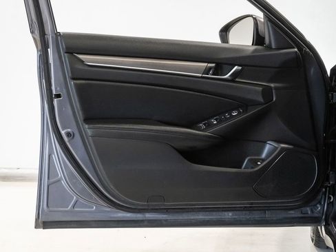 Used 2020 Honda Accord LX image 8