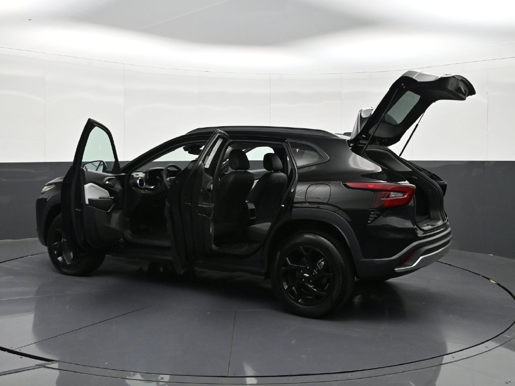 Certified 2026 Chevrolet Trax LT FWD image 41