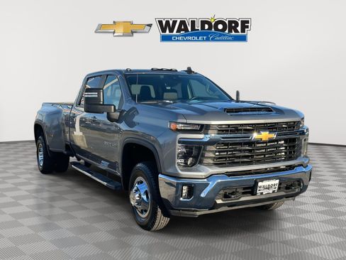 Used 2024 Chevrolet Silverado 3500 LT w/ Convenience Package image 1