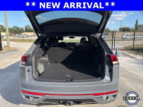 Used 2022 Volkswagen Atlas Cross Sport SEL R-Line image 7