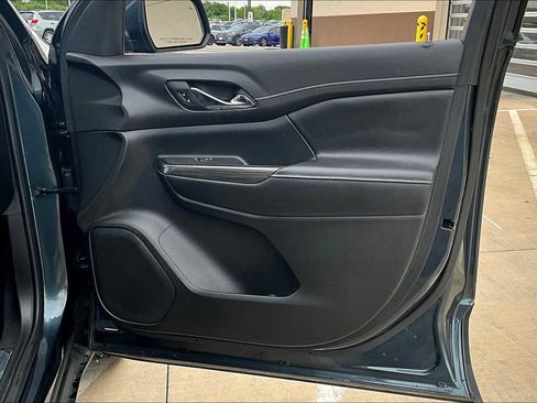 Used 2019 GMC Acadia SLT image 14