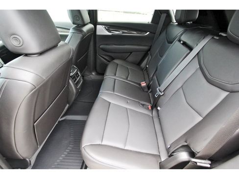 New 2026 Cadillac XT5 Sportv w/ LPO, Onyx Lite Package AWD/4WD image 7