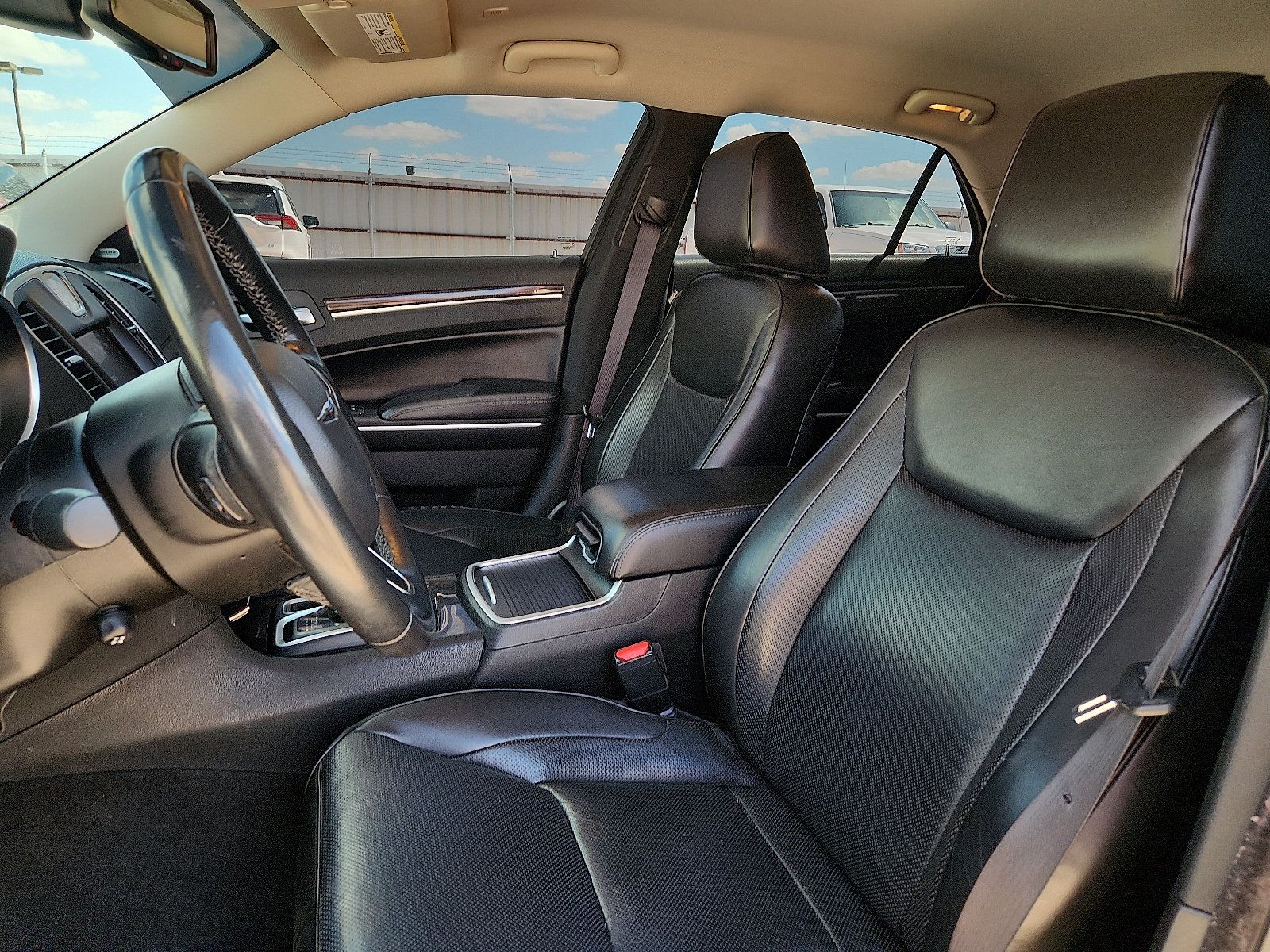 Used 2021 Chrysler 300 Touring L RWD image 11