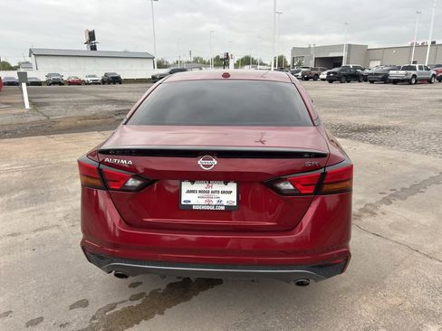 Used 2022 Nissan Altima 2.5 SR FWD image 7