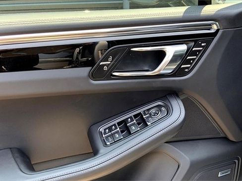 New 2025 Porsche Macan Turbo image 28