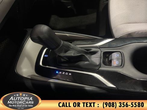 Used 2020 Toyota Corolla LE image 27