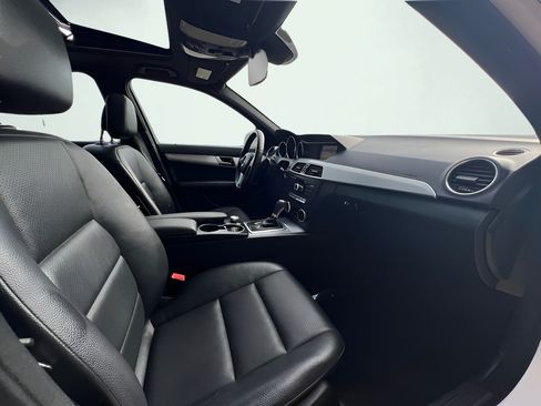 Used 2014 Mercedes-Benz C 250 Sedan image 25