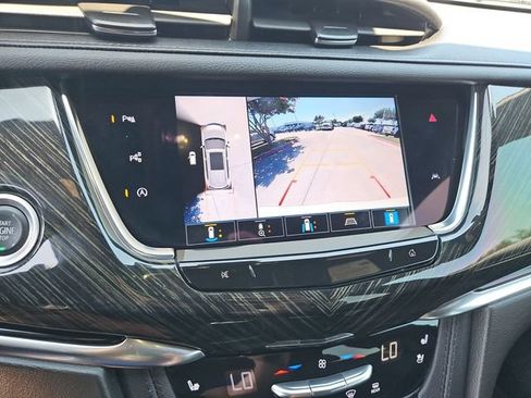 Used 2022 Cadillac XT6 Premium Luxury w/ Technology Package FWD image 14