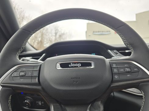 Used 2024 Jeep Grand Cherokee Limited 4xe w/ Luxury Tech Group II image 25